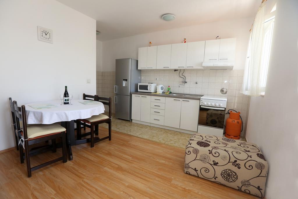 Apartment Davorka プリモシュテン エクステリア 写真